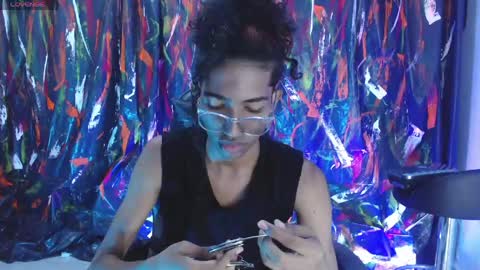 Snapshot of triiangel_latinboy chatting on May 29, 2026, 12:47 pm Johan online show from May 29, 2026, 12:47 pm