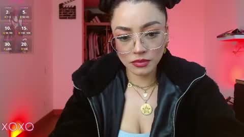 Snapshot of trinity_prestige chatting on July 27, 2026, 9:11 pm TRINITY online show from July 27, 2026, 9:11 pm