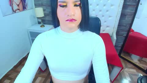 Snapshot of trinity_tsx chatting on April 29, 2026, 10:05 pm SOFIA online show from April 29, 2026, 10:05 pm