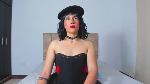 Snapshot of trinydoll chatting on October 23, 2025, 1:32 pm Triny online show from October 23, 2025, 1:32 pm