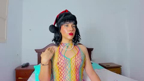 Snapshot of trinydoll chatting on December 16, 2025, 12:54 pm Triny online show from December 16, 2025, 12:54 pm