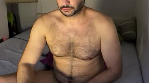 Snapshot of trip2nite3000 chatting on April 28, 2026, 11:21 pm Ramiro online show from April 28, 2026, 11:21 pm