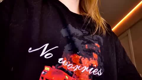 Snapshot of tripleprinces chatting on January 5, 2026, 5:27 pm tripleprinces online show from January 5, 2026, 5:27 pm