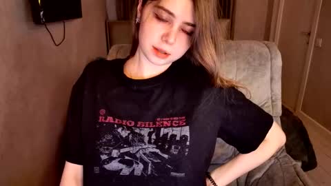 Snapshot of tripleprinces chatting on February 1, 2026, 2:26 pm tripleprinces online show from February 1, 2026, 2:26 pm