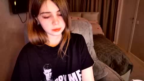 Snapshot of tripleprinces chatting on February 8, 2026, 3:59 pm tripleprinces online show from February 8, 2026, 3:59 pm