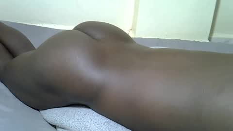 Tris6 online show from April 14, 2026, 5:13 am