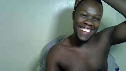 Tris6 online show from April 24, 2026, 7:49 pm