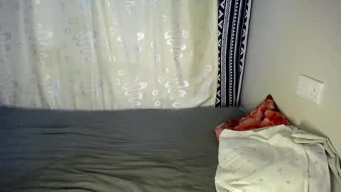 Trisboo5 online show from February 9, 2025, 8:13 pm