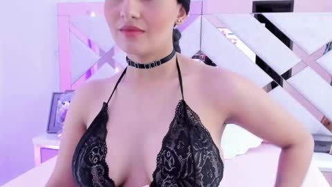 Trissha online show from April 24, 2026, 2:19 pm