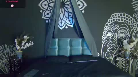 Snapshot of trisstan_kane chatting on June 11, 2026, 12:03 pm trisstan_kane online show from June 11, 2026, 12:03 pm