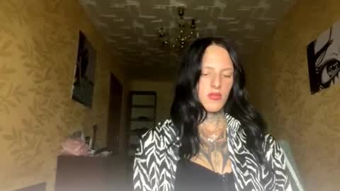  Sofa Im new here and so far I do not take off the panties online show from October 17, 2025, 8:22 pm