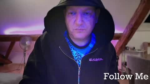Snapshot of tritonspace chatting on May 22, 2026, 12:51 am Triton online show from May 22, 2026, 12:51 am