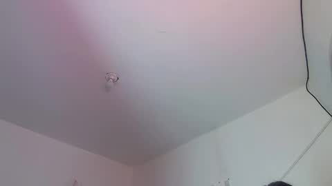 Snapshot of trix_ebony chatting on January 15, 2026, 2:16 am trix_ebony online show from January 15, 2026, 2:16 am