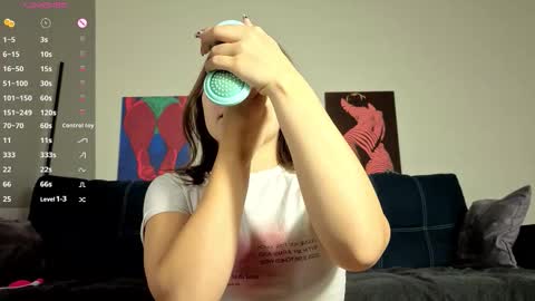 trixibell online show from October 14, 2025, 4:24 am