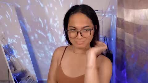 Trixie Love online show from May 5, 2026, 12:02 pm