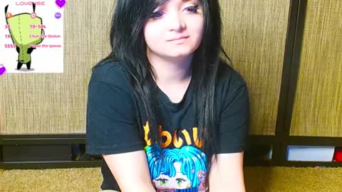 trixiedoescamcam online show from March 8, 2025, 4:23 am