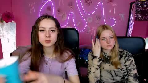 Trixy online show from April 23, 2026, 12:15 pm