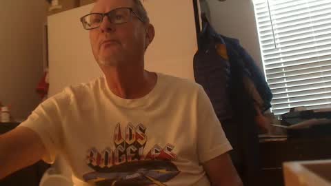 Troffer online show from September 18, 2025, 10:12 pm