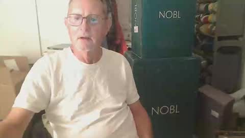Snapshot of troffer1020 chatting on May 21, 2026, 1:01 am Troffer online show from May 21, 2026, 1:01 am