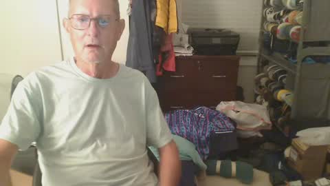 Snapshot of troffer1020 chatting on July 10, 2026, 1:21 am Troffer online show from July 10, 2026, 1:21 am