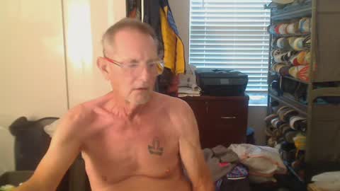 Snapshot of troffer1020 chatting on July 13, 2026, 11:51 pm Troffer online show from July 13, 2026, 11:51 pm