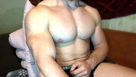 Troncq online show from March 11, 2025, 3:12 pm