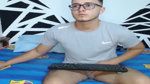 Snapshot of troy_6969 chatting on December 21, 2025, 12:56 pm Alan David online show from December 21, 2025, 12:56 pm