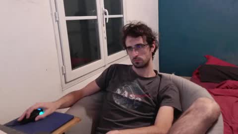 trucdeoufouf online show from January 22, 2025, 9:43 pm