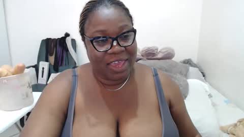 TrueBella30 online show from March 10, 2025, 7:53 am
