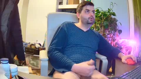 Trustmelove online show from January 15, 2025, 6:22 am