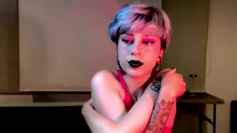 Cait online show from February 4, 2025, 1:02 am