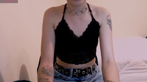 Cait online show from September 17, 2025, 10:33 pm