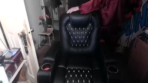 Anne online show from April 12, 2026, 6:18 am