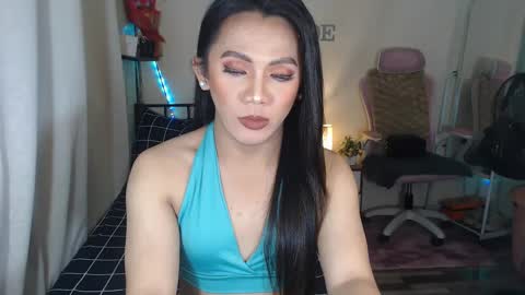 Jade online show from February 28, 2025, 9:44 pm