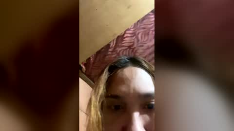 Carla online show from April 30, 2026, 10:54 am