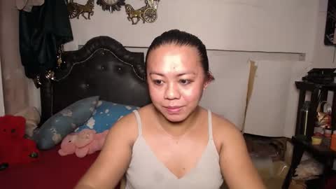 tsamandaxxx online show from January 1, 2025, 1:37 pm