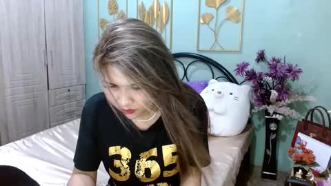 SHENA  online show from March 1, 2025, 7:04 pm