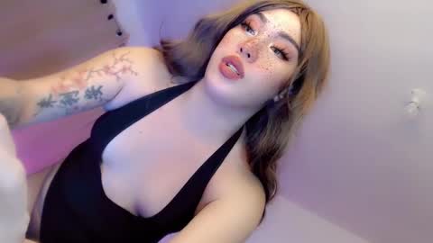 Snapshot of tsgirl_julian69 chatting on December 25, 2024, 6:09 pm Julian online show from December 25, 2024, 6:09 pm