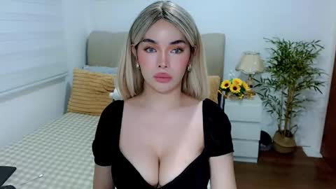 Graciella online show from October 27, 2025, 9:35 am