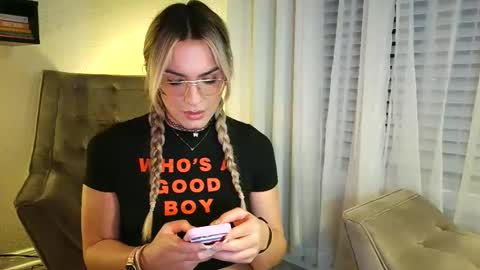 tsprinces online show from December 5, 2025, 1:25 am