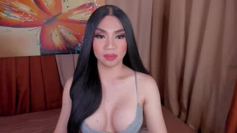 Queen Selena online show from March 5, 2026, 5:09 pm