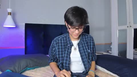 Maru online show from October 1, 2025, 8:04 pm