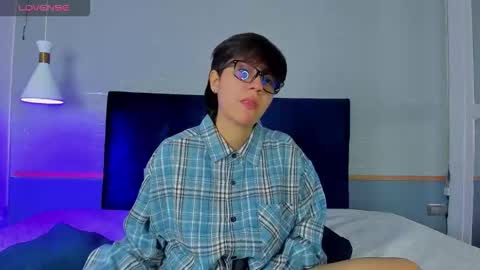 Maru online show from November 4, 2025, 1:43 pm