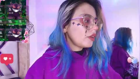 Tsukineko online show from December 2, 2025, 2:06 am