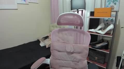 tsuncutmargauxx online show from October 13, 2025, 5:40 am