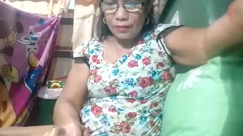 Mae online show from April 7, 2026, 10:20 pm