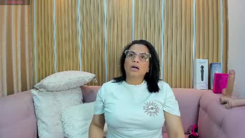 Snapshot of tugochita chatting on July 19, 2026, 1:26 pm TuGochita online show from July 19, 2026, 1:26 pm