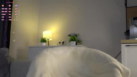 tulastucke online show from April 21, 2026, 1:42 am