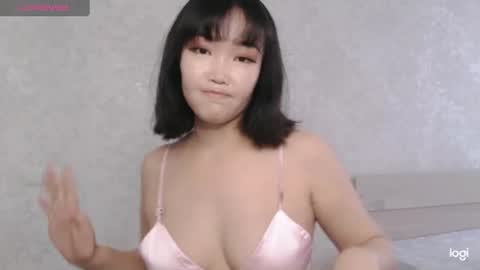 Snapshot of tumilio chatting on July 8, 2026, 4:39 am TumiLio online show from July 8, 2026, 4:39 am