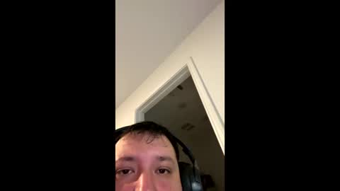 Snapshot of tundrawolf00 chatting on December 5, 2024, 6:11 pm tundrawolf00 online show from December 5, 2024, 6:11 pm